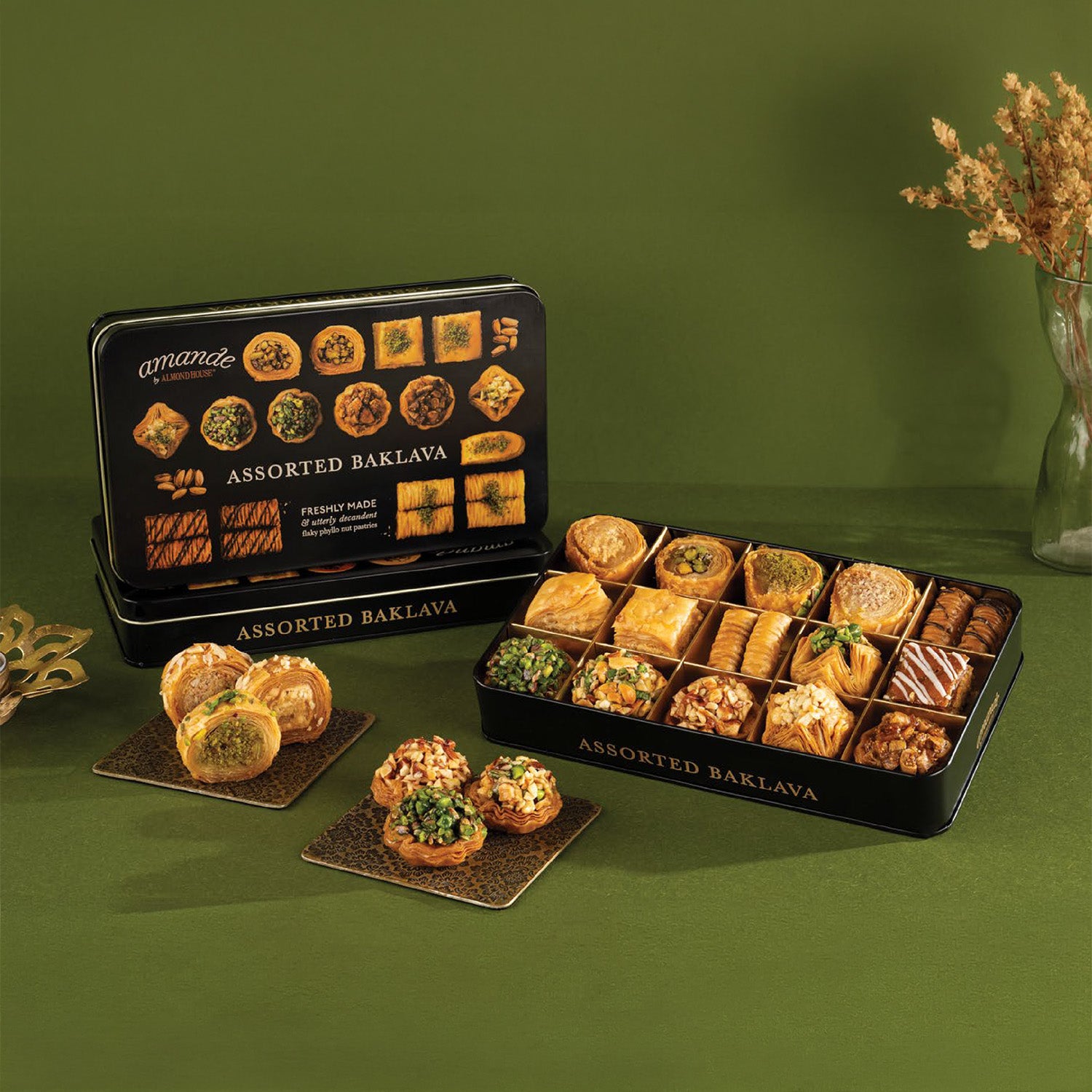 Assorted Baklava - 15 Pcs (TIN BOX)