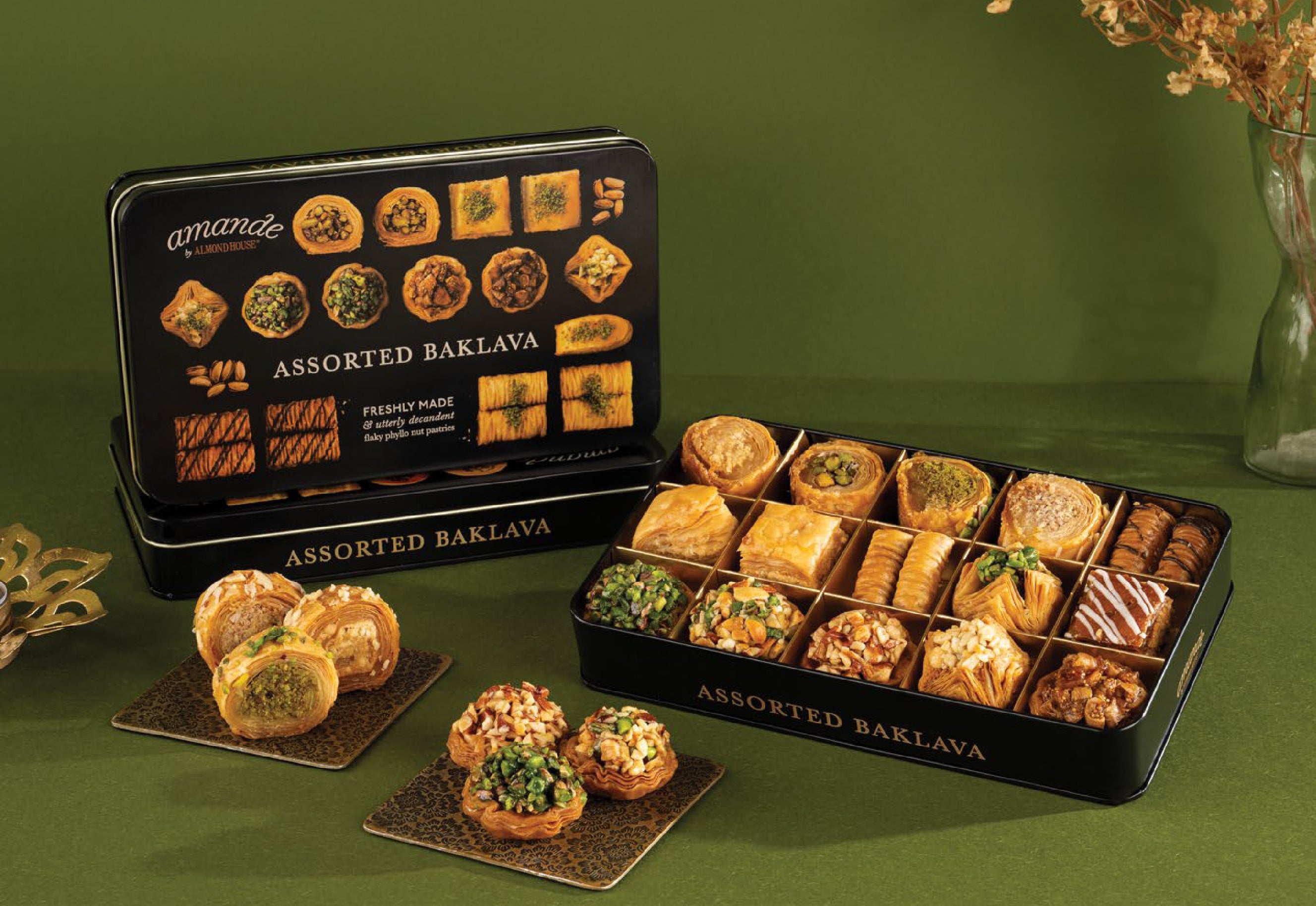 Assorted Baklava - 15 Pcs (TIN BOX)