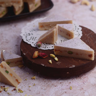Kaju Pista Sandwich
